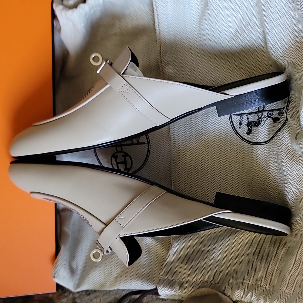 Hermes Oz Mule Slip-on with Kelley Buckle Blanc Monochrome Color Leather 40EU/10 - Picture 16 of 17
